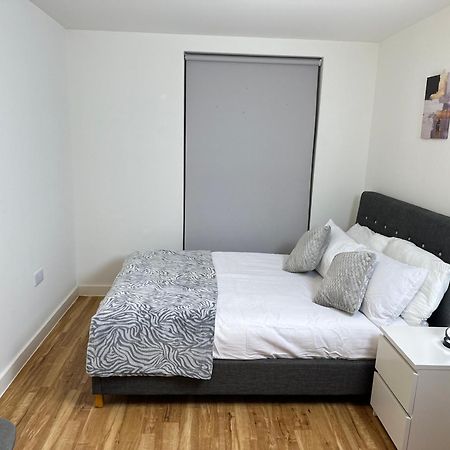Luxury 2-Bed High-Rise In Manchester With Parking Exterior photo